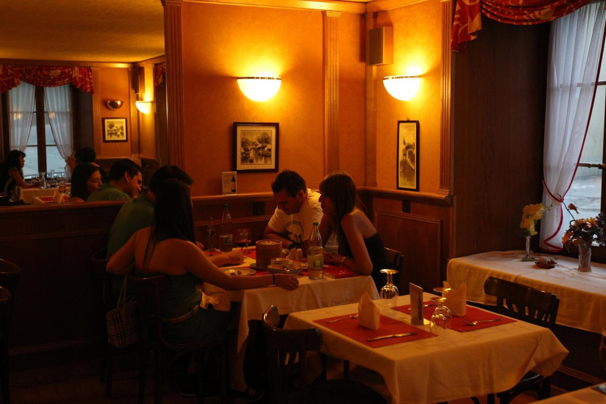 Hotel De L'Ours Vuiteboeuf 외부 사진